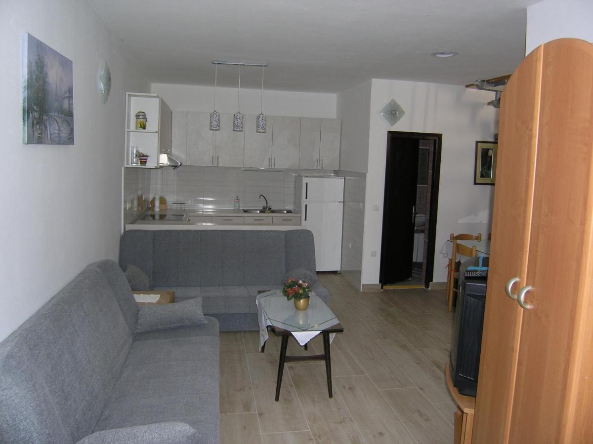 סבטי פטר Apartments Jelekovac מראה חיצוני תמונה